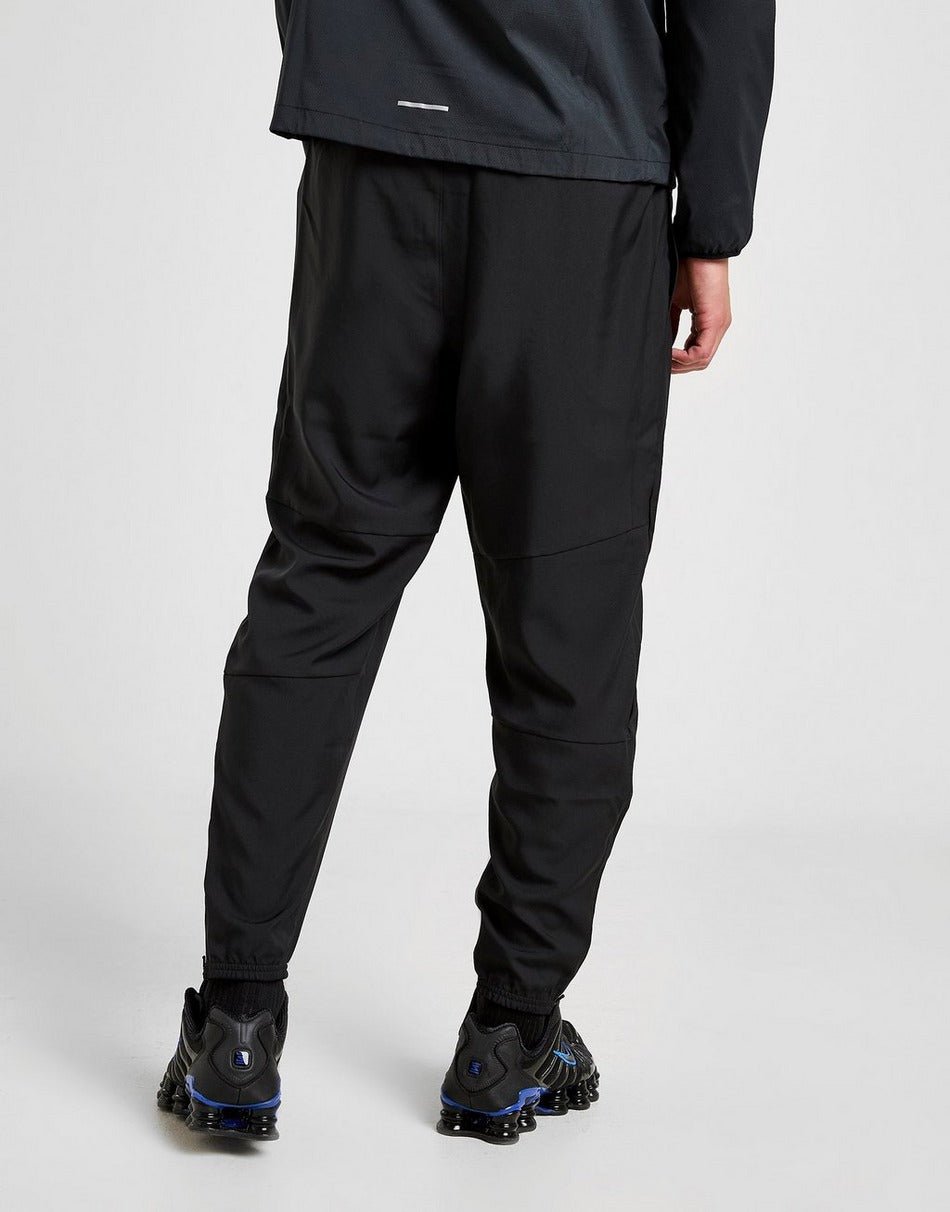 Nike Challenger Woven Track Pants Noir